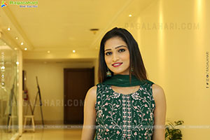 Isha Salve HD Photo Gallery