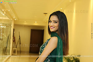 Isha Salve HD Photo Gallery