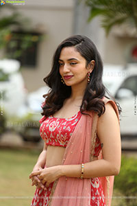 Malavika Nair at Anni Manchi Sakunamule Press Meet