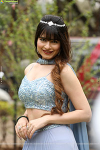 Monal Jagtani at Vairam Teaser Launch