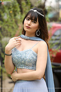 Monal Jagtani at Vairam Teaser Launch