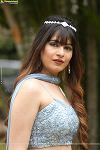 Monal Jagtani at Vairam Teaser Launch