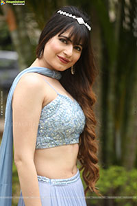 Monal Jagtani at Vairam Teaser Launch