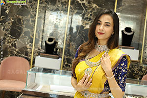 Nishat Shaik at Brinda Diamonds Himayath Nagar