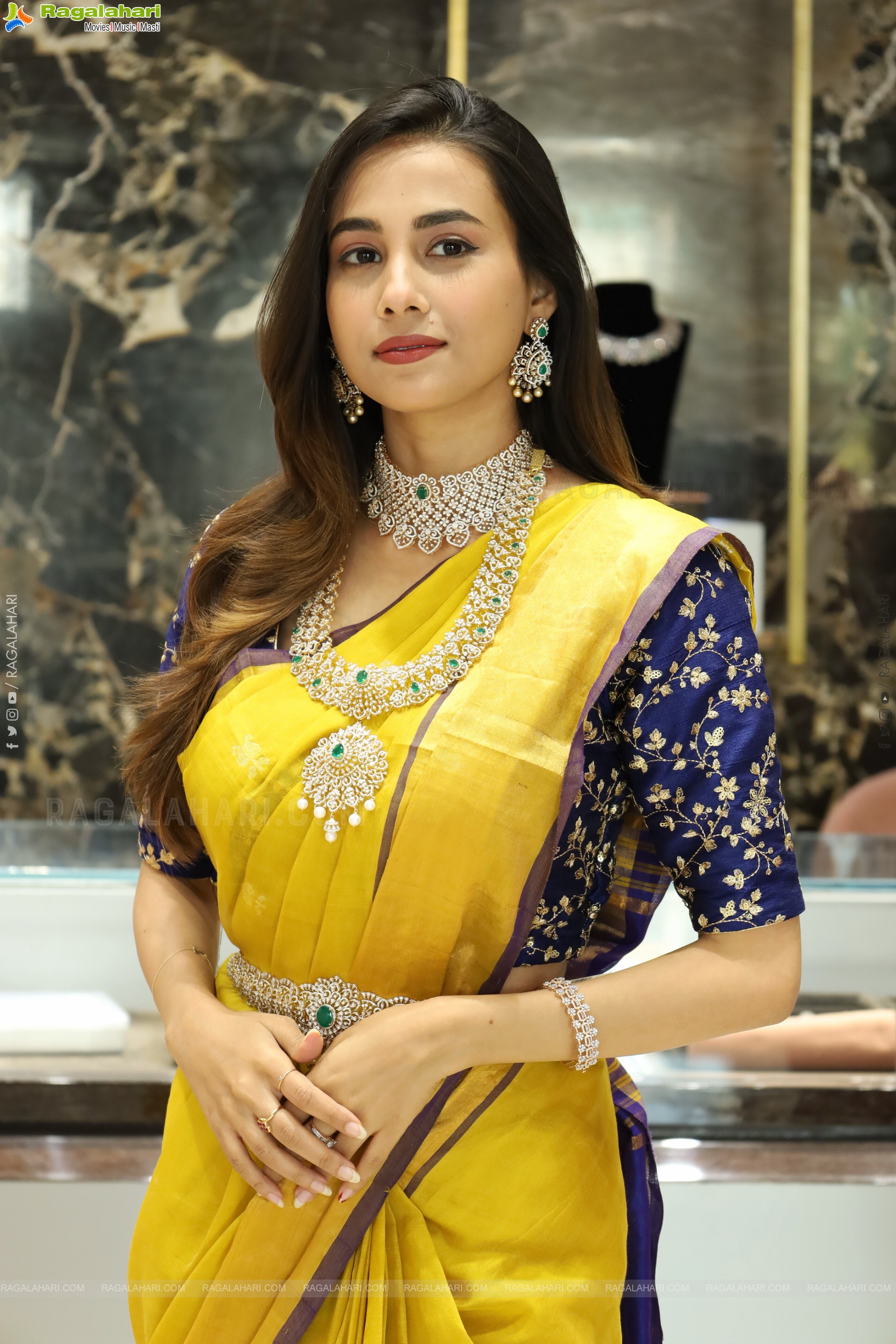 Nishat Shaik at Brinda Diamonds Himayath Nagar, HD Gallery