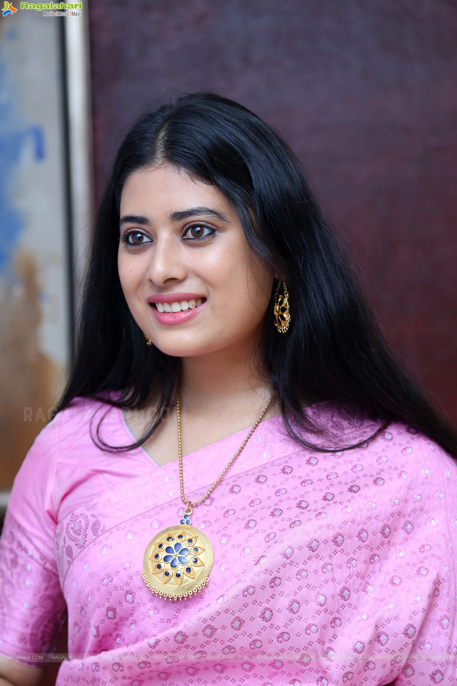 Smritha Rani at Grandhalayam Pre-Release Event, HD Photo Gallery