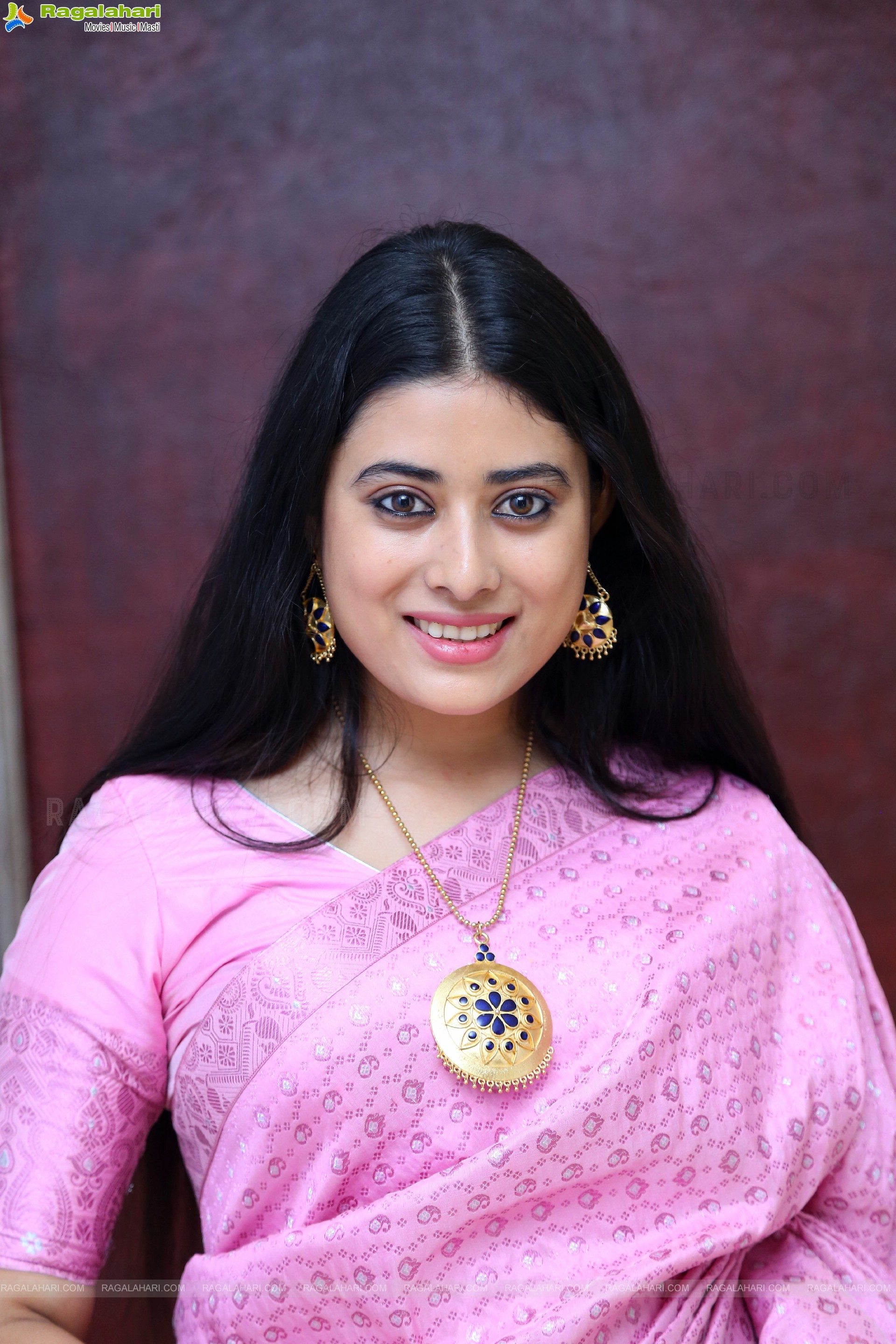 Smritha Rani at Grandhalayam Pre-Release Event, HD Photo Gallery