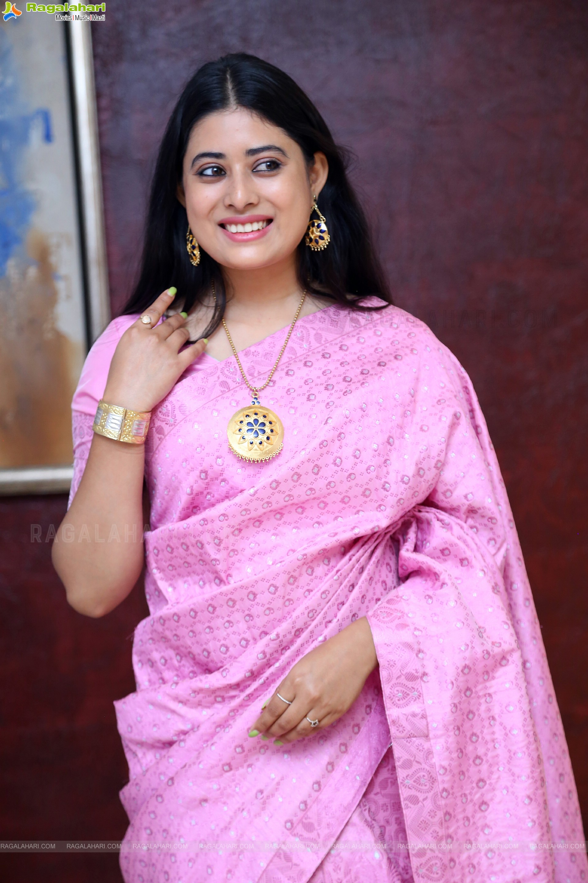 Smritha Rani at Grandhalayam Pre-Release Event, HD Photo Gallery