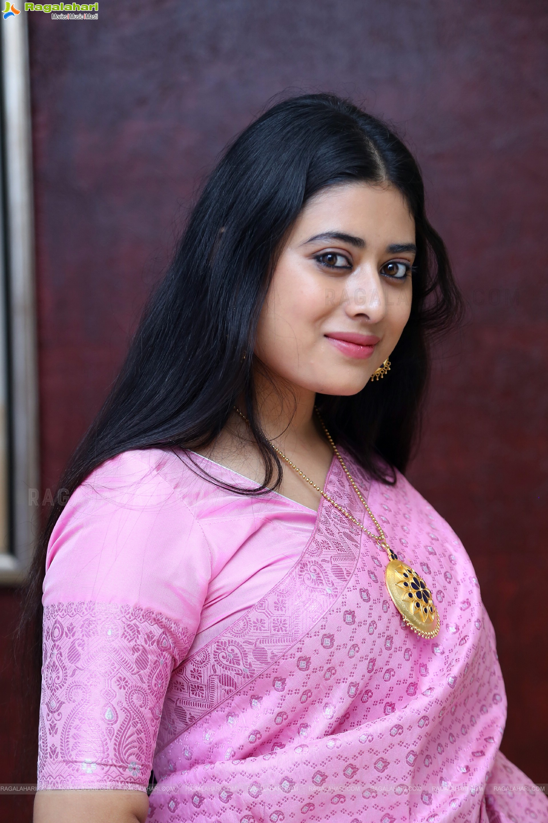 Smritha Rani at Grandhalayam Pre-Release Event, HD Photo Gallery