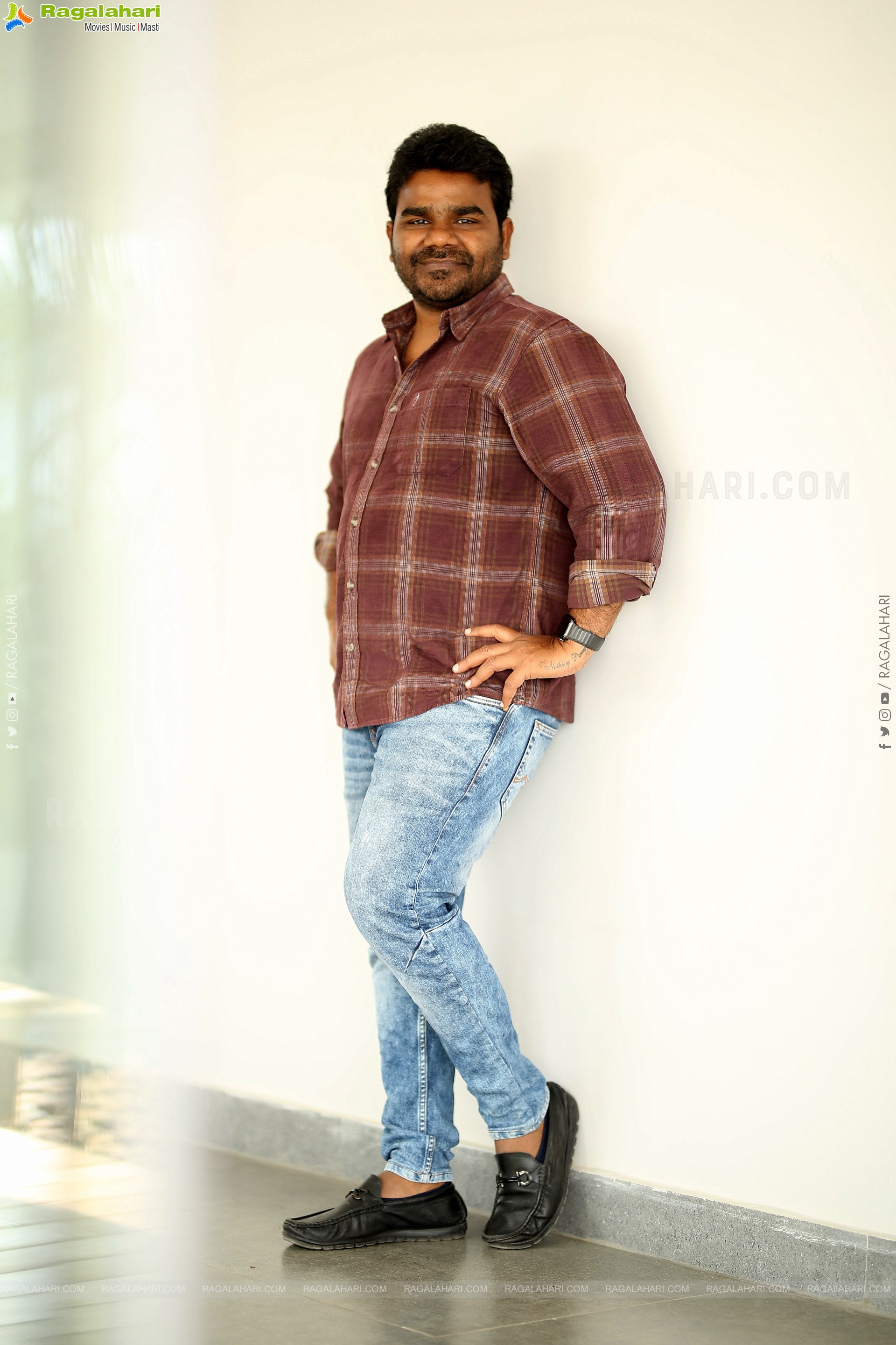 Director Venu at Balagam Interview, HD Gallery