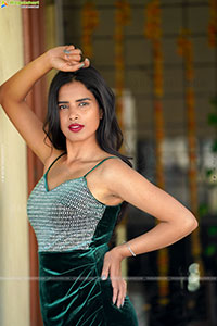 Shree Pooja Vishwakarma Green Mini Dress