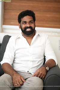 Director Mallik Ram at Tillu Square Interview, HD Gallery