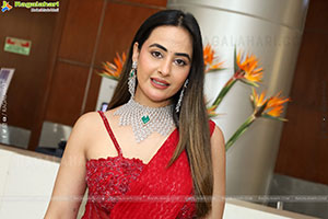 Ameeksha Pawar at Hi Life Exhibition Launch Event