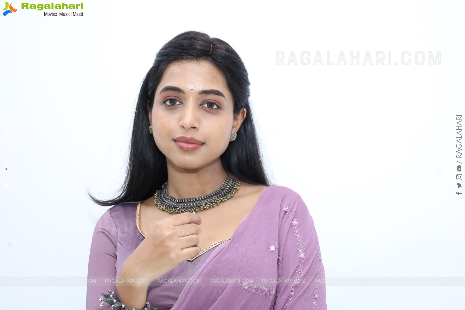 Krithika stills at Hi Life Date Announcement Event, HD Gallery