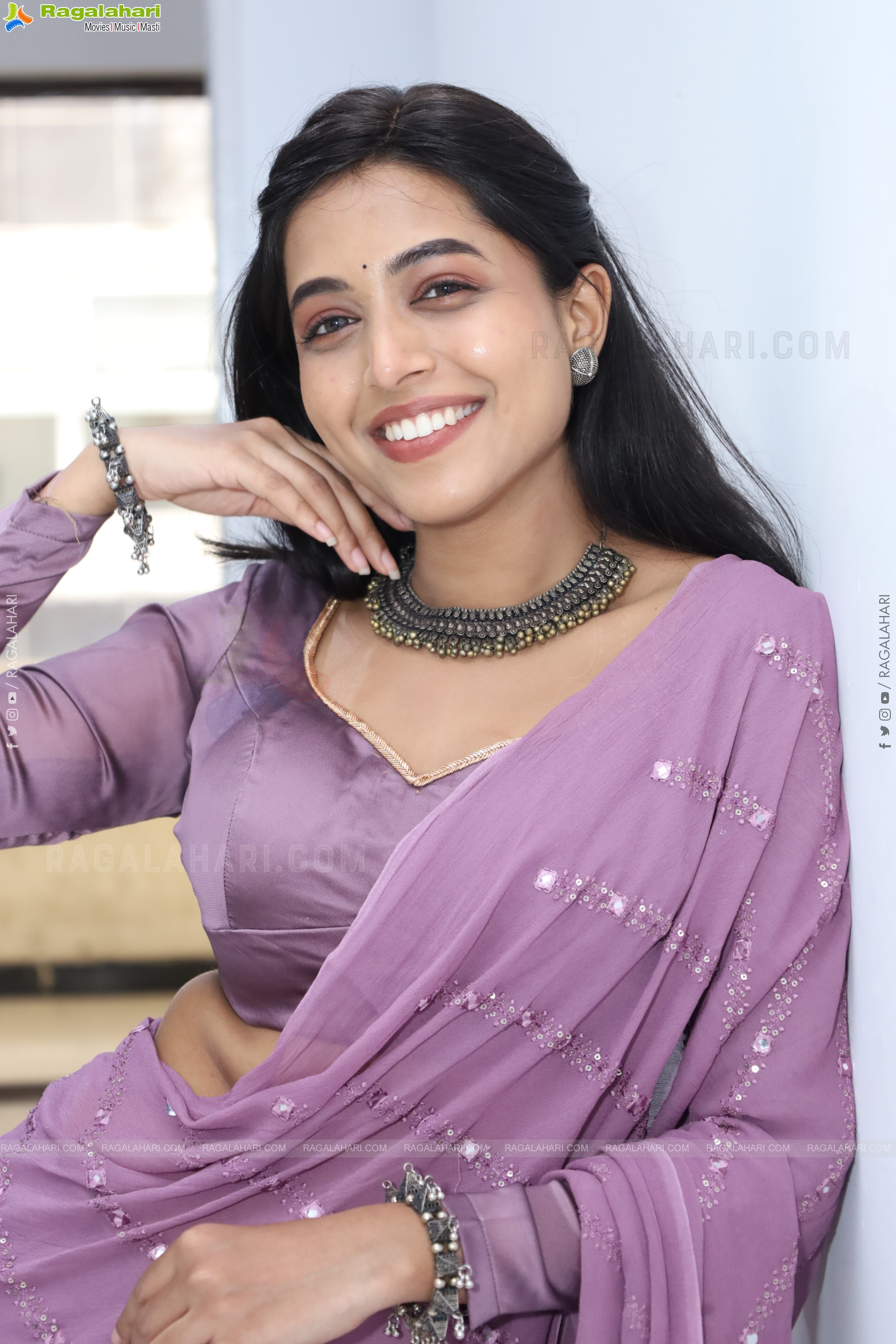 Krithika stills at Hi Life Date Announcement Event, HD Gallery