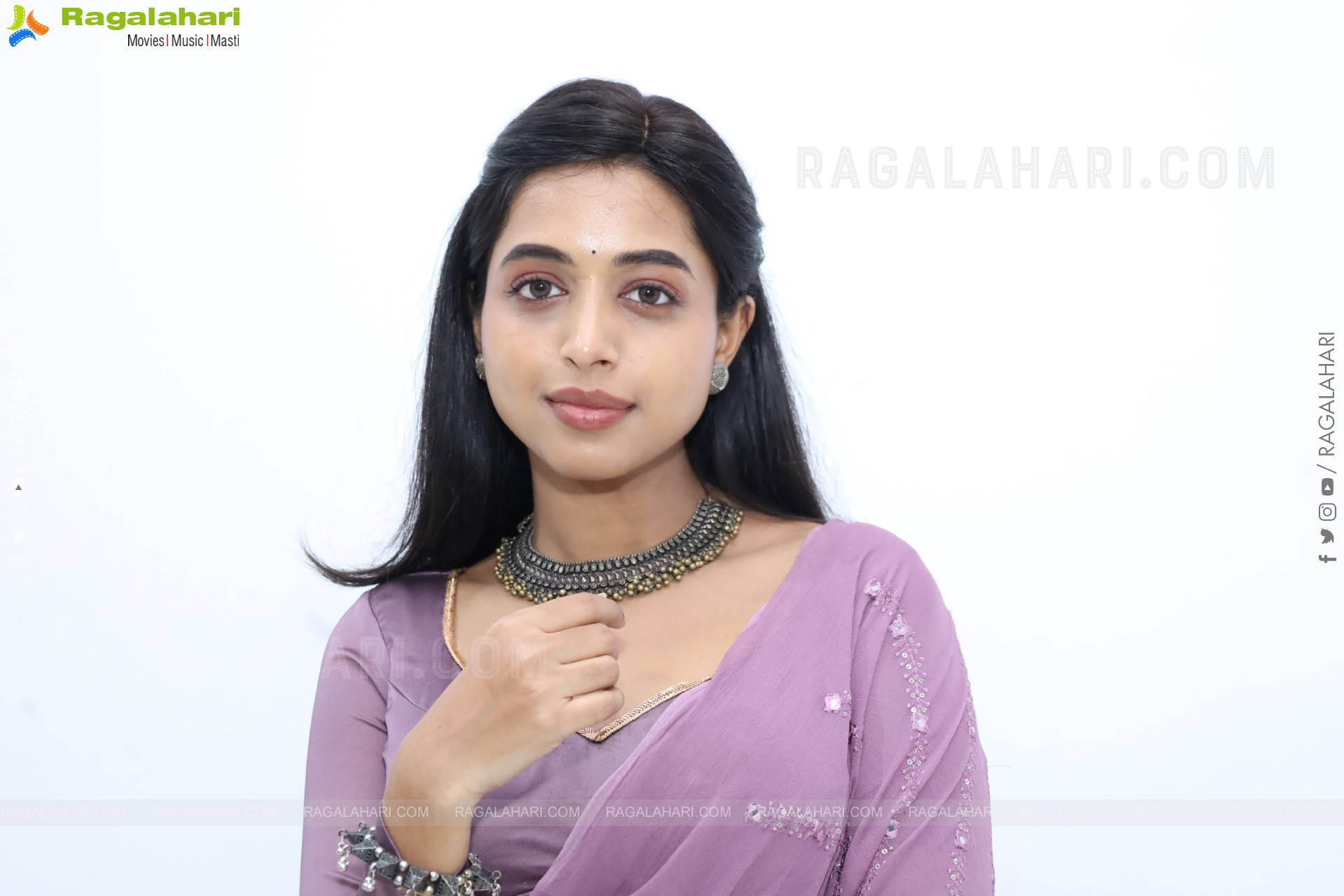 Krithika stills at Hi Life Date Announcement Event, HD Gallery