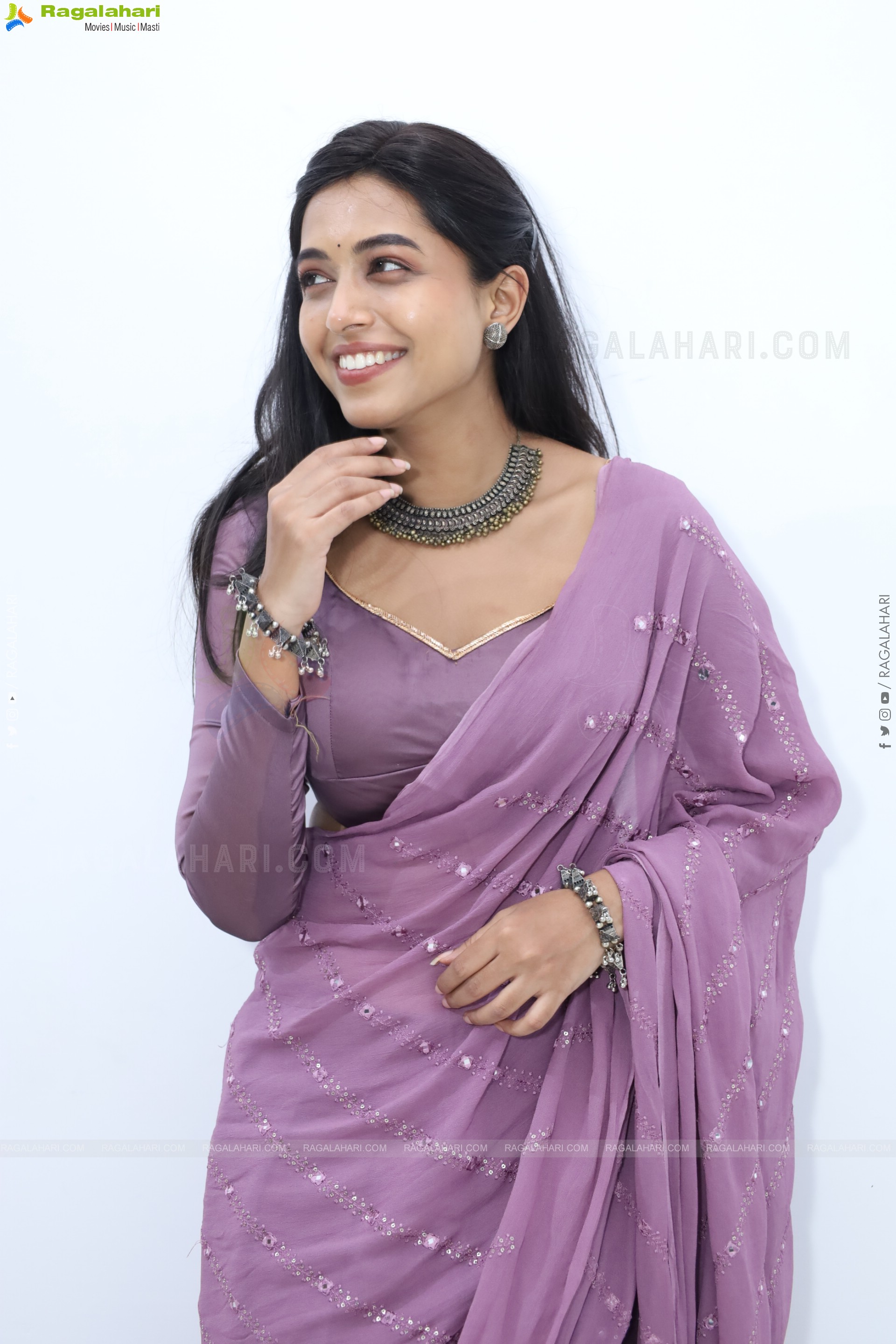 Krithika stills at Hi Life Date Announcement Event, HD Gallery