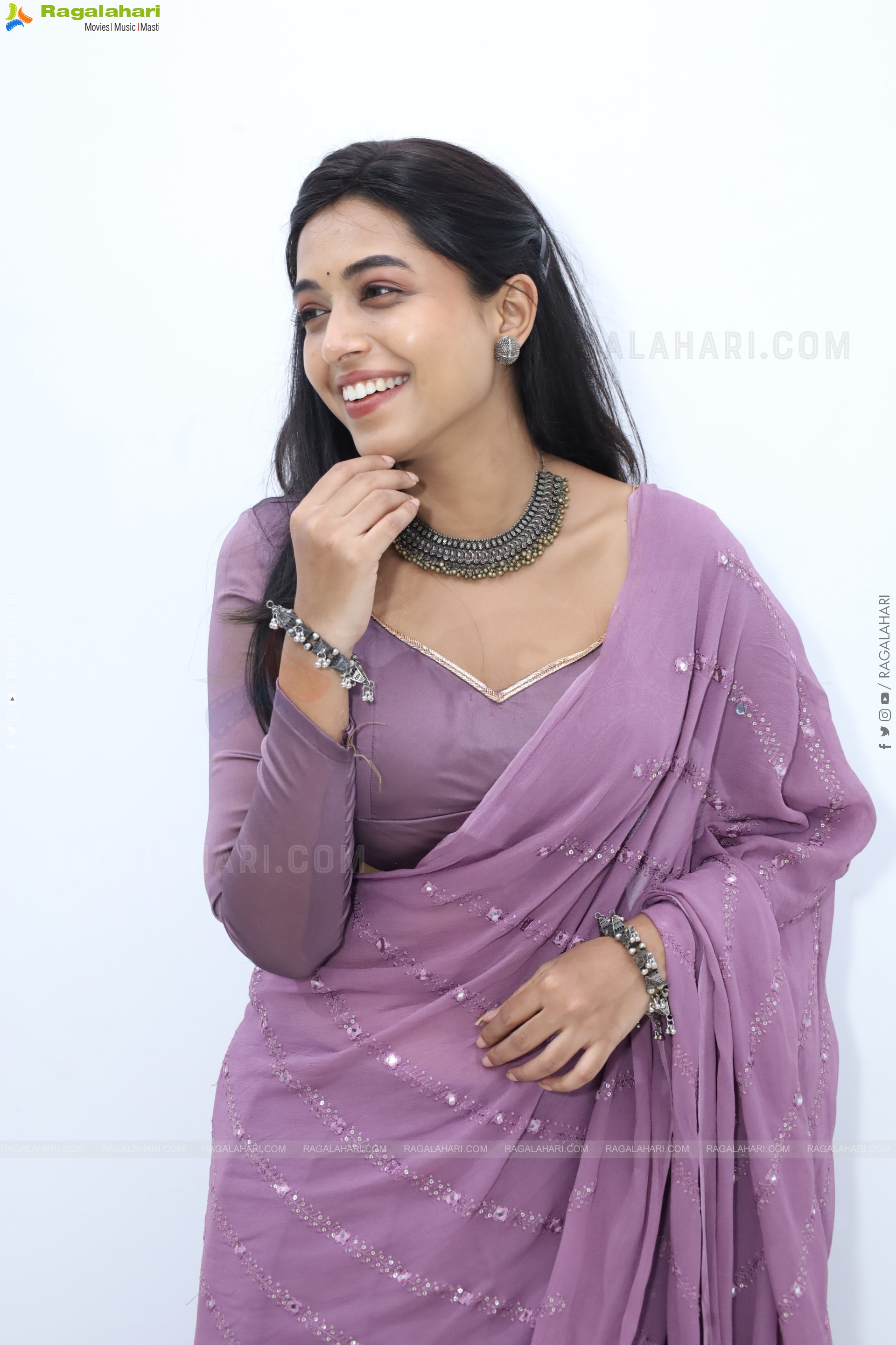 Krithika stills at Hi Life Date Announcement Event, HD Gallery