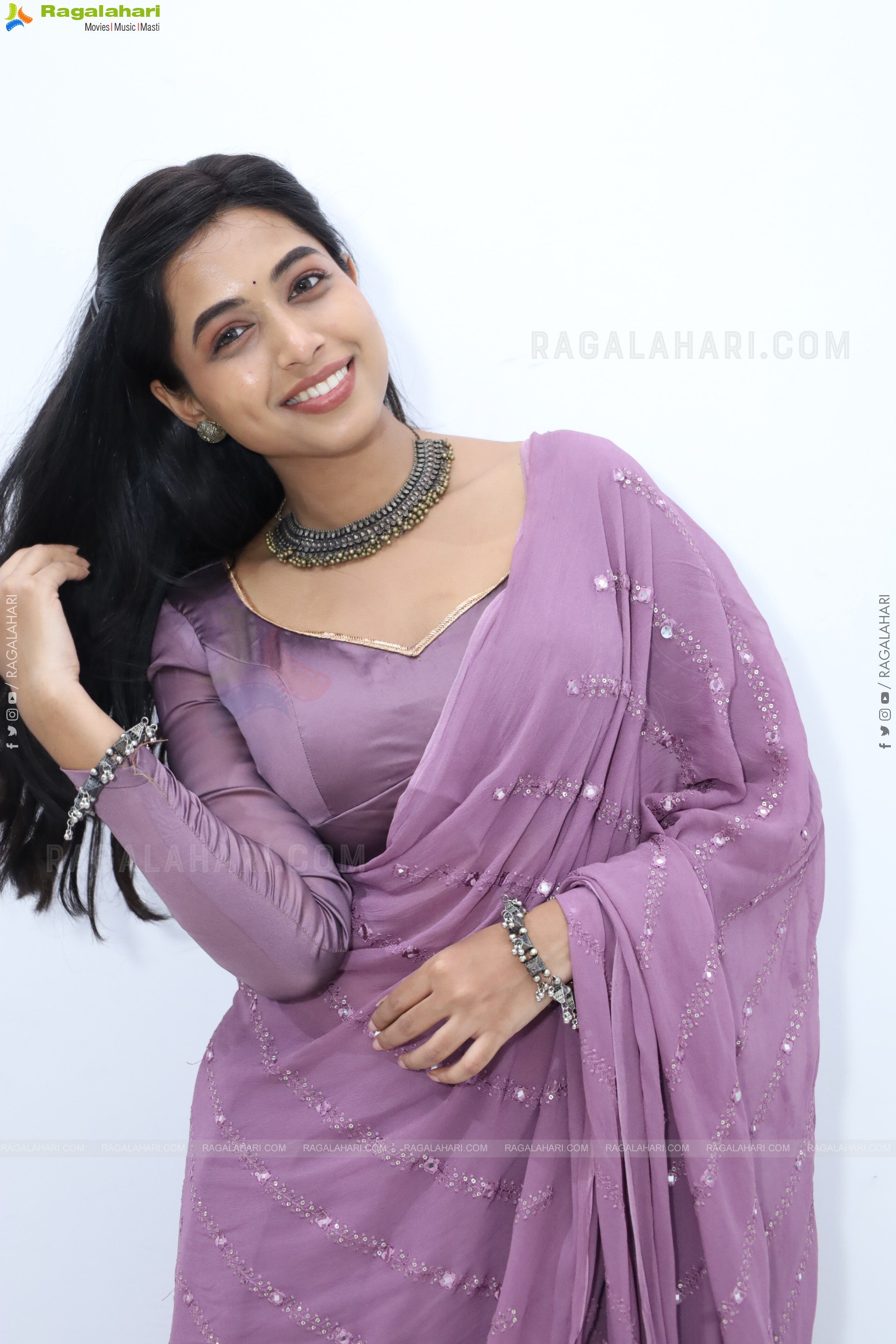 Krithika stills at Hi Life Date Announcement Event, HD Gallery