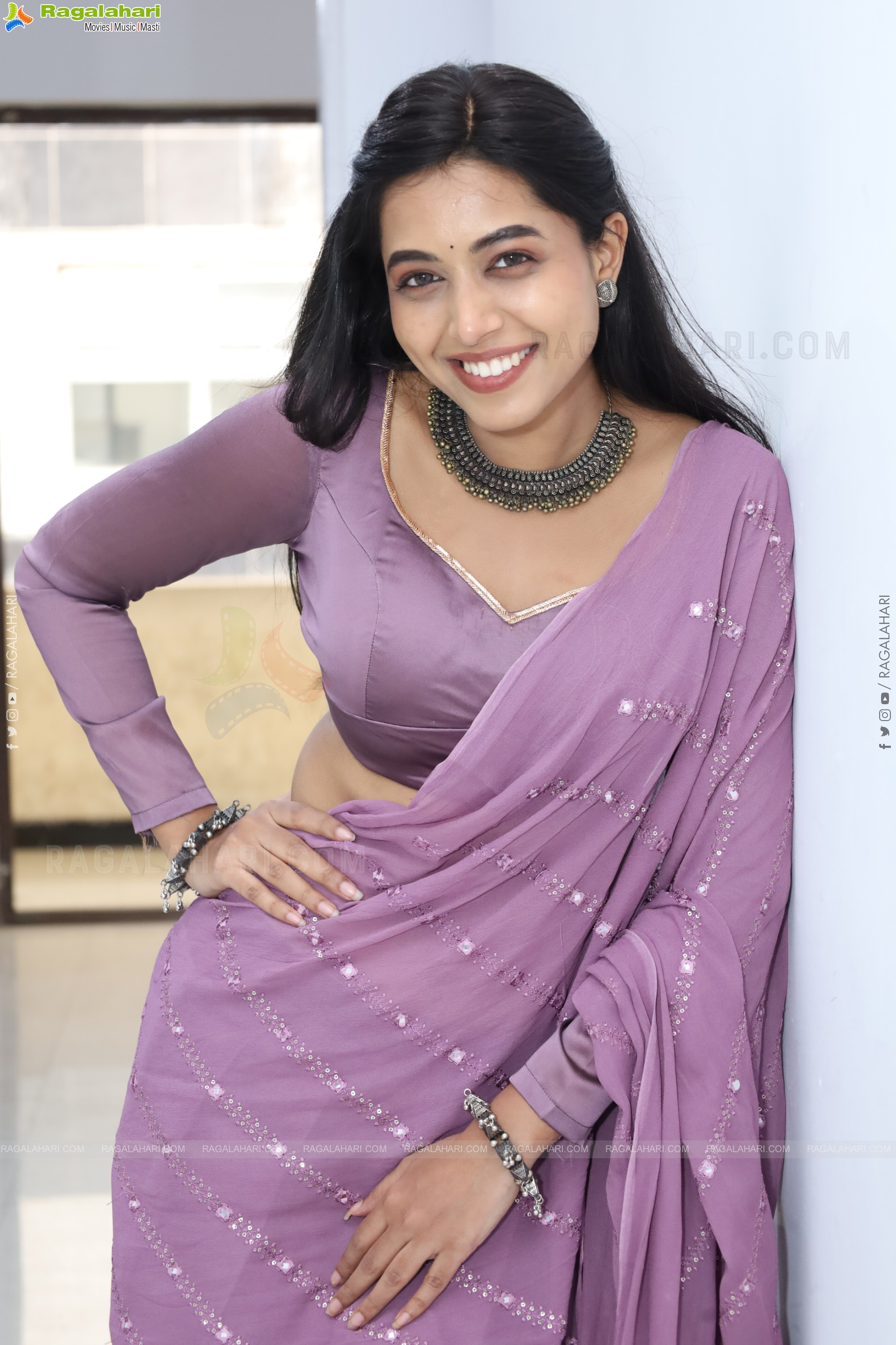 Krithika stills at Hi Life Date Announcement Event, HD Gallery