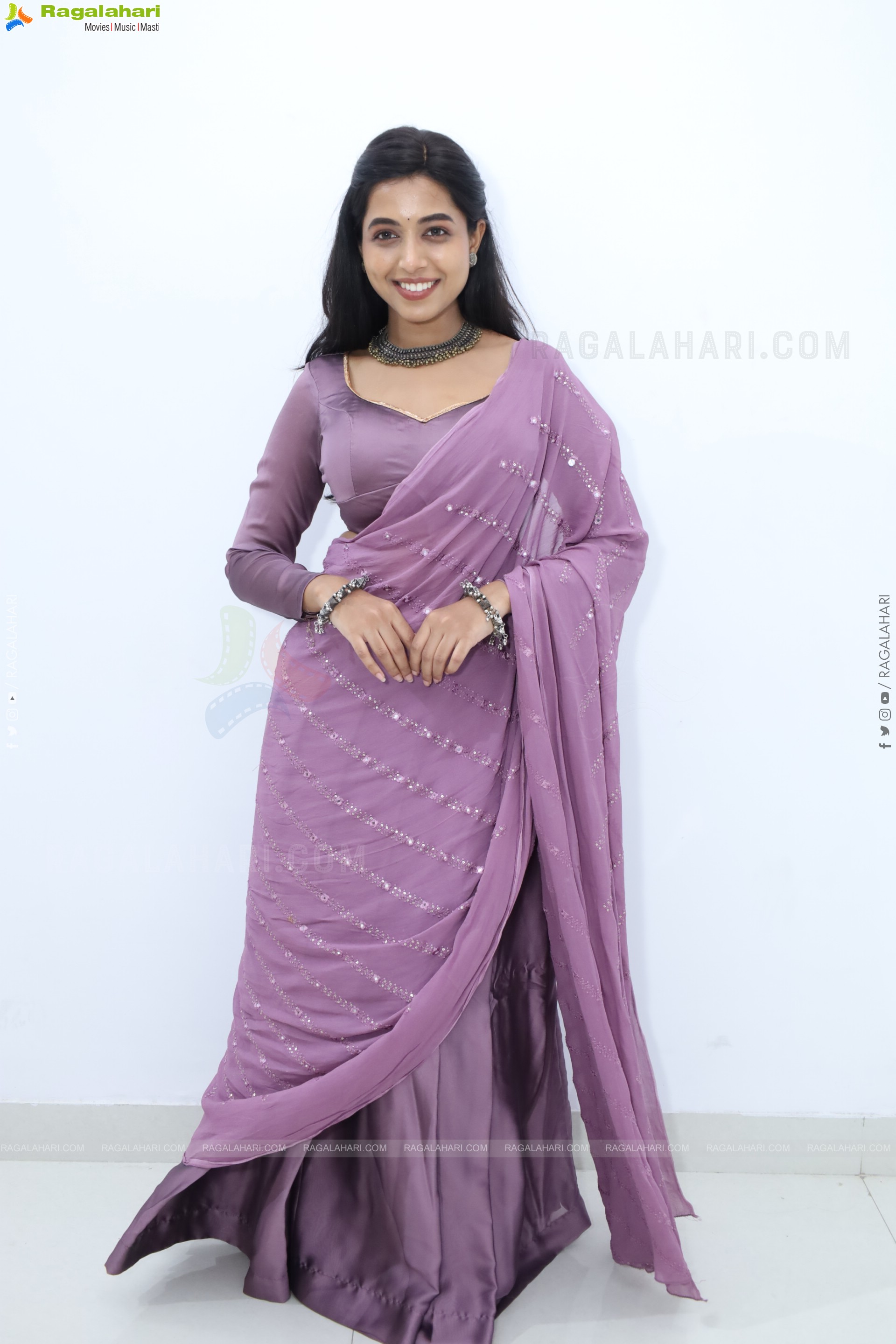 Krithika stills at Hi Life Date Announcement Event, HD Gallery