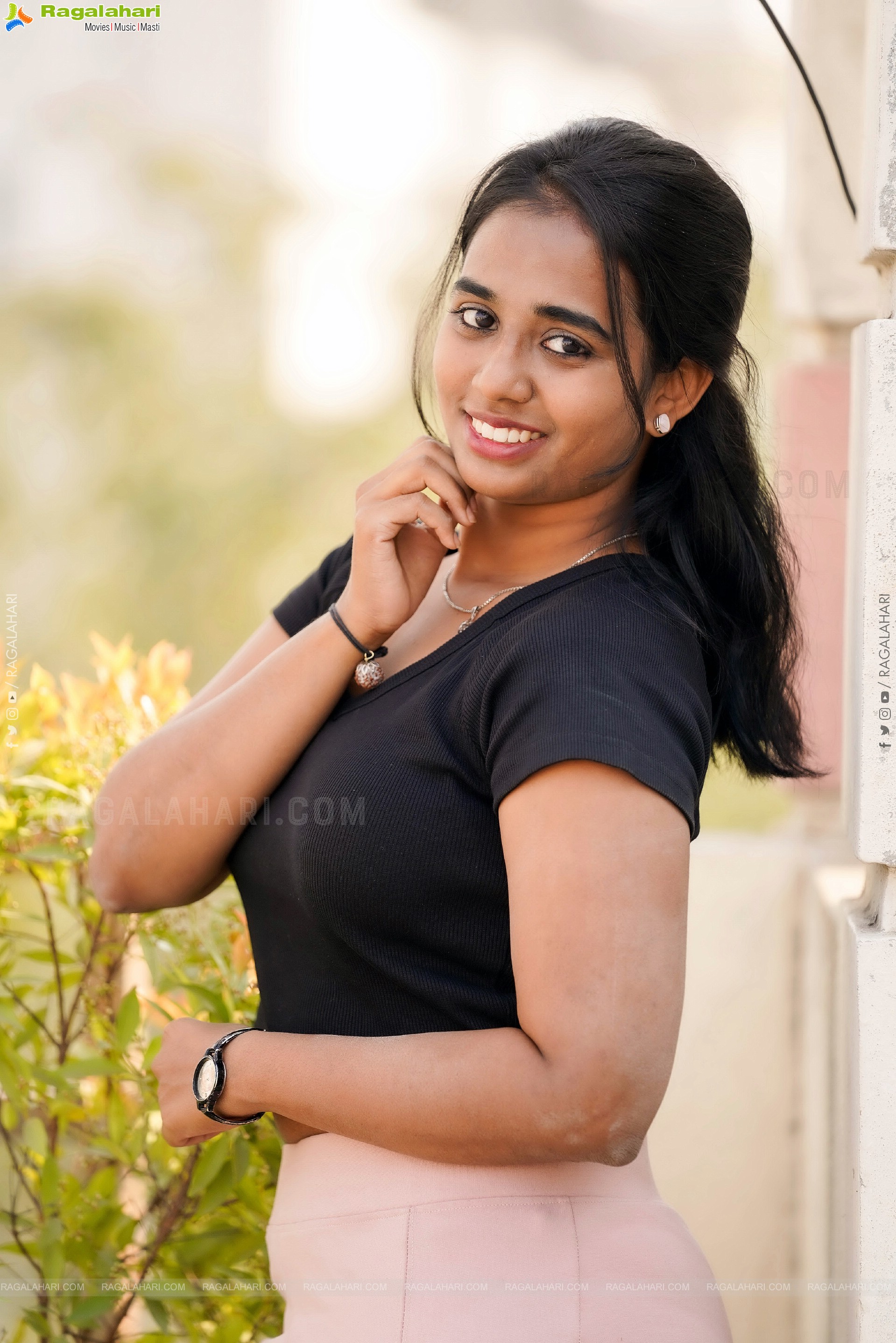 Sreesha Reddy Exclusive Photoshoot Stills, HD Gallery