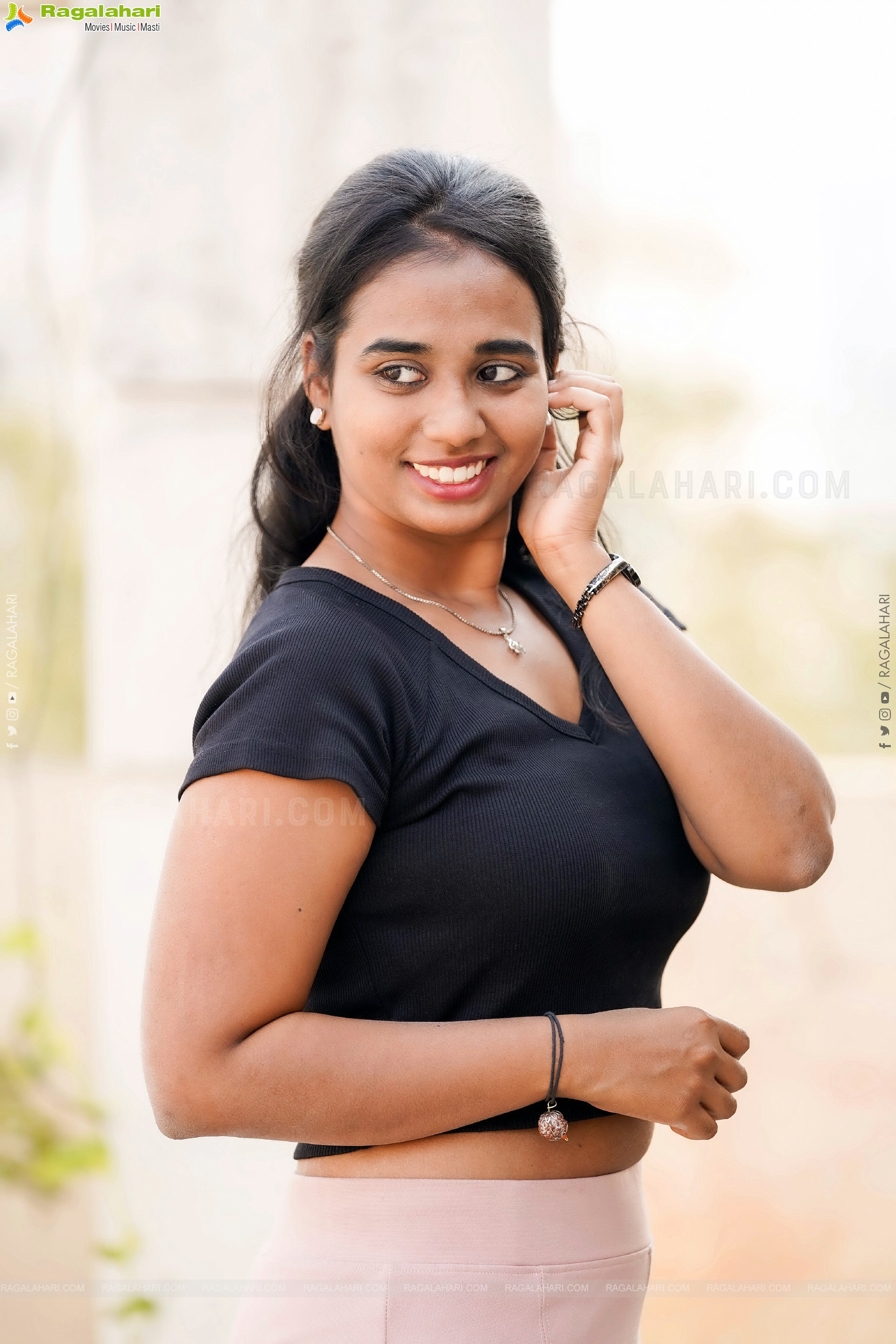 Sreesha Reddy Exclusive Photoshoot Stills, HD Gallery