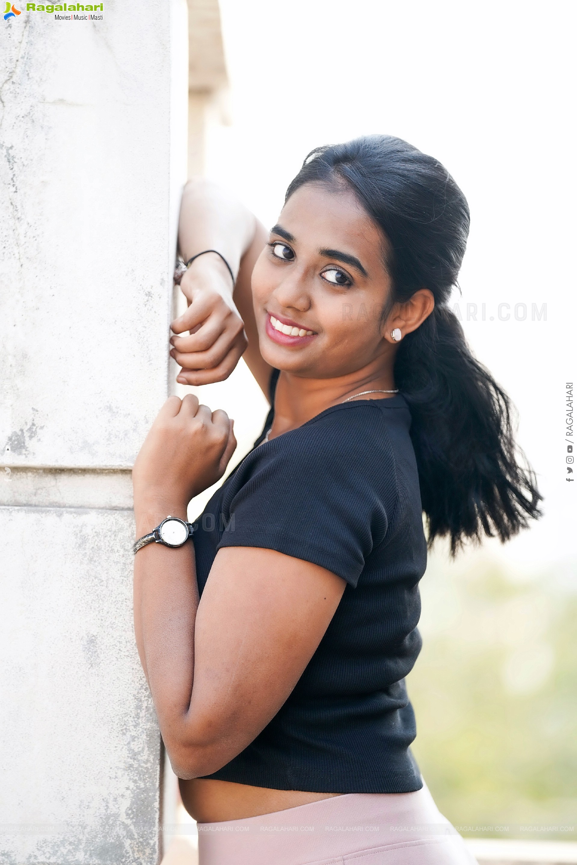 Sreesha Reddy Exclusive Photoshoot Stills, HD Gallery