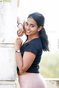 Sreesha Reddy Exclusive Photoshoot Stills, HD Gallery