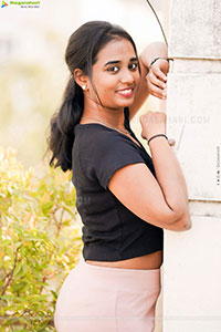 Sreesha Reddy Exclusive Photoshoot Stills, HD Gallery