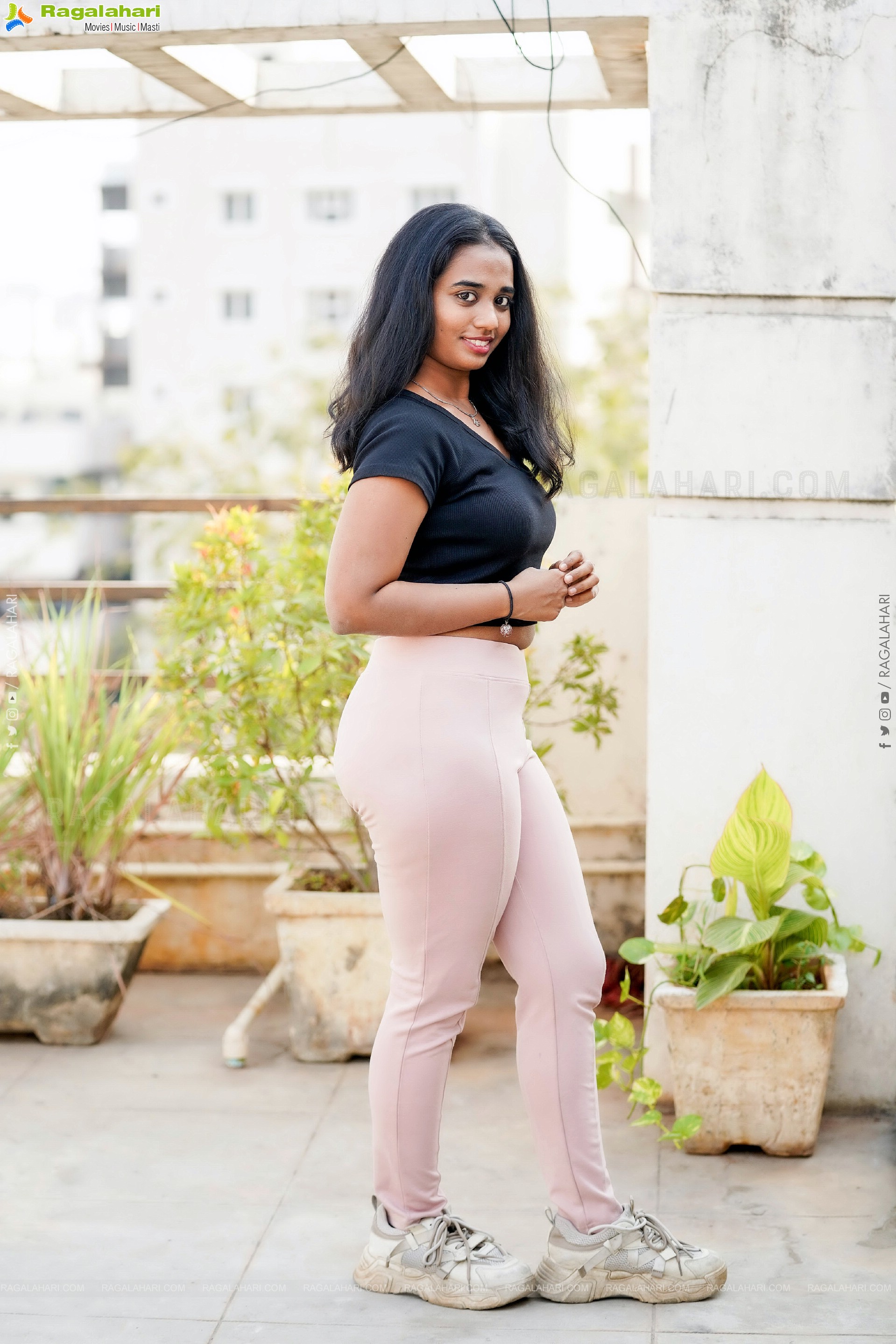 Sreesha Reddy Exclusive Photoshoot Stills, HD Gallery