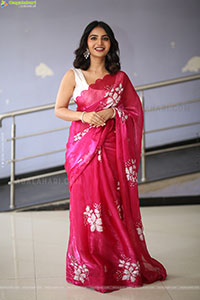 Ananya Nagalla at Lechindhi Mahila Lokam Trailer Launch