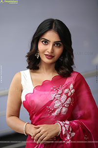 Ananya Nagalla at Lechindhi Mahila Lokam Trailer Launch