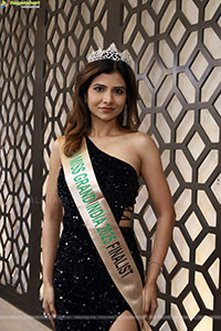 Apoorva Appu Poses with Designer Jewellery