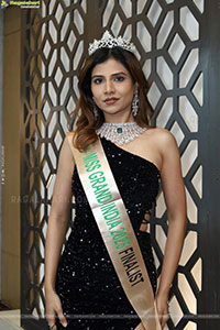 Apoorva Appu Poses with Designer Jewellery