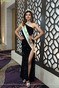 Apoorva Appu Poses with Designer Jewellery