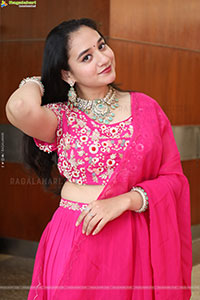 Bhuvaneshwari Poses with Designer Jewellery