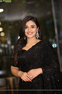 Nayan Sarika at Rakasa Prerelease Event, HD Gallery 