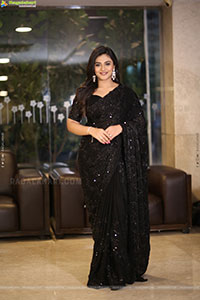 Nayan Sarika at Rakasa Prerelease Event, HD Gallery 