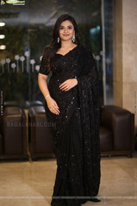 Nayan Sarika at Rakasa Prerelease Event, HD Gallery 