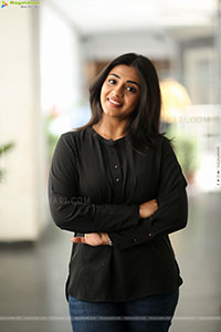 Nayan Sarika at Vishnu Vinyasam Success Meet, HD Gallery 