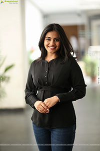 Nayan Sarika at Vishnu Vinyasam Success Meet, HD Gallery 