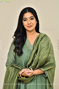 Pooja Sarathkumar at Saraswati Interview, HD Gallery 