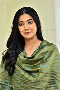 Pooja Sarathkumar at Saraswati Interview, HD Gallery 