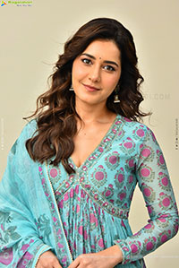 Raashi Khanna at Ustaad Bhagat Singh Interview, HD Gallery 