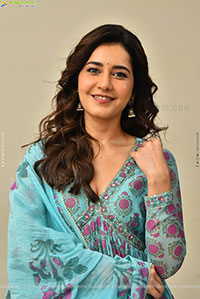 Raashi Khanna at Ustaad Bhagat Singh Interview, HD Gallery 