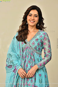 Raashi Khanna at Ustaad Bhagat Singh Interview, HD Gallery 