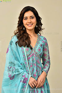 Raashi Khanna at Ustaad Bhagat Singh Interview, HD Gallery 