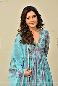 Raashi Khanna at Ustaad Bhagat Singh Interview, HD Gallery 