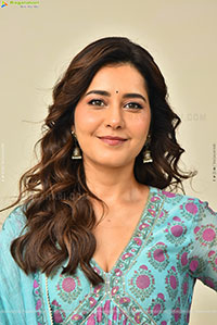Raashi Khanna at Ustaad Bhagat Singh Interview, HD Gallery 